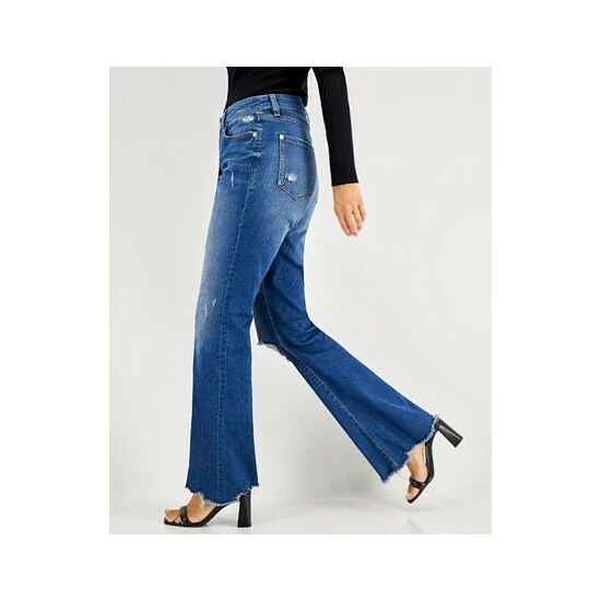 Best Pirce โค๏ธ INC International Concepts ๐ฉ Women's Ripped Flare-Leg ๐ Jeans, Created For Macy's Medium Indigo ๐งจ 5 Best Pirce โค๏ธ INC International Concepts ๐ฉ Women's Ripped Flare-Leg ๐ Jeans, Created For Macy's Medium Indigo ๐งจ - Image 3